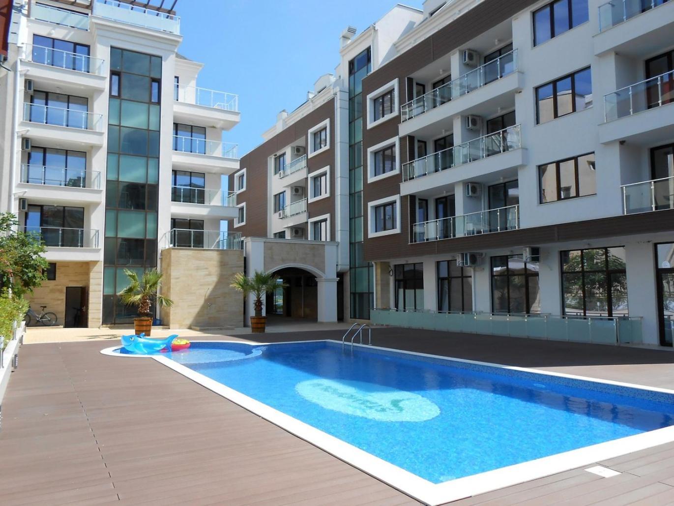 Apart-Hotel Panorama Sea Lux Primorsko Exteriör bild