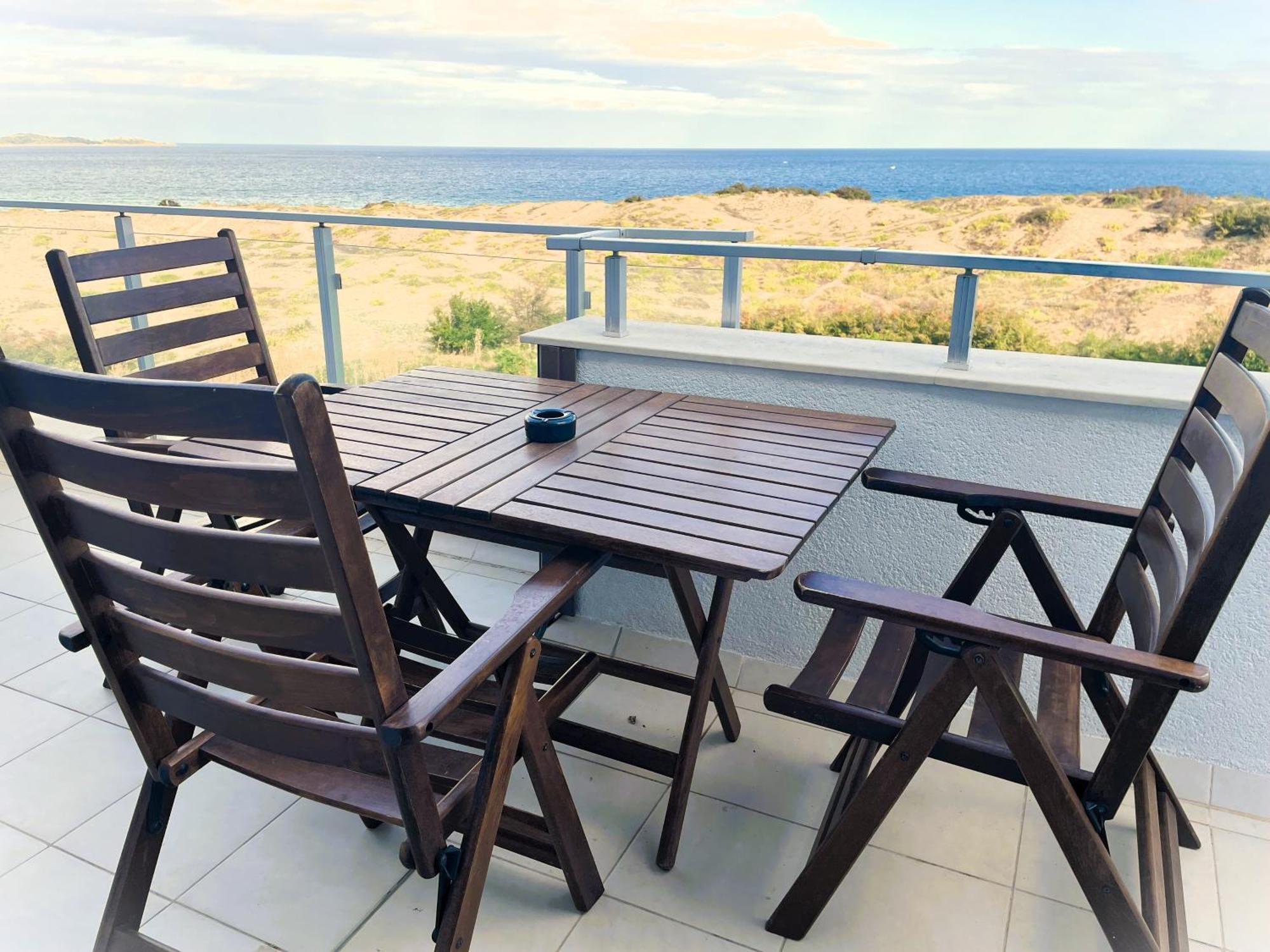 Apart-Hotel Panorama Sea Lux Primorsko Exteriör bild